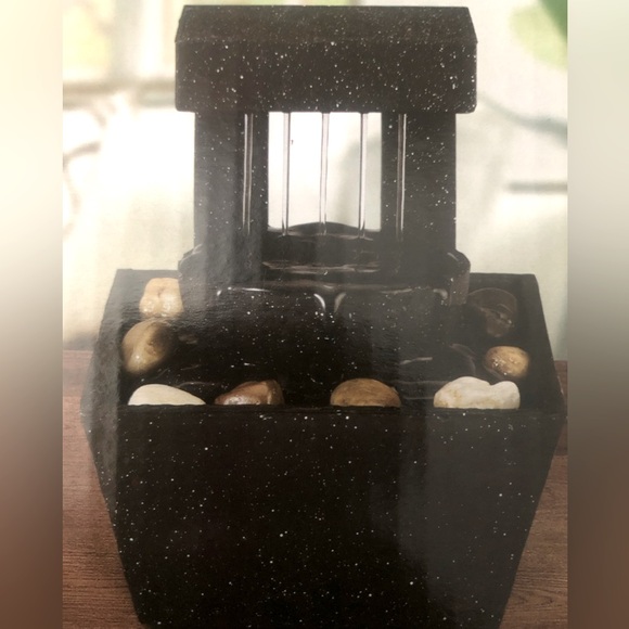 Tabletop Fountain - Picture 1 of 3
